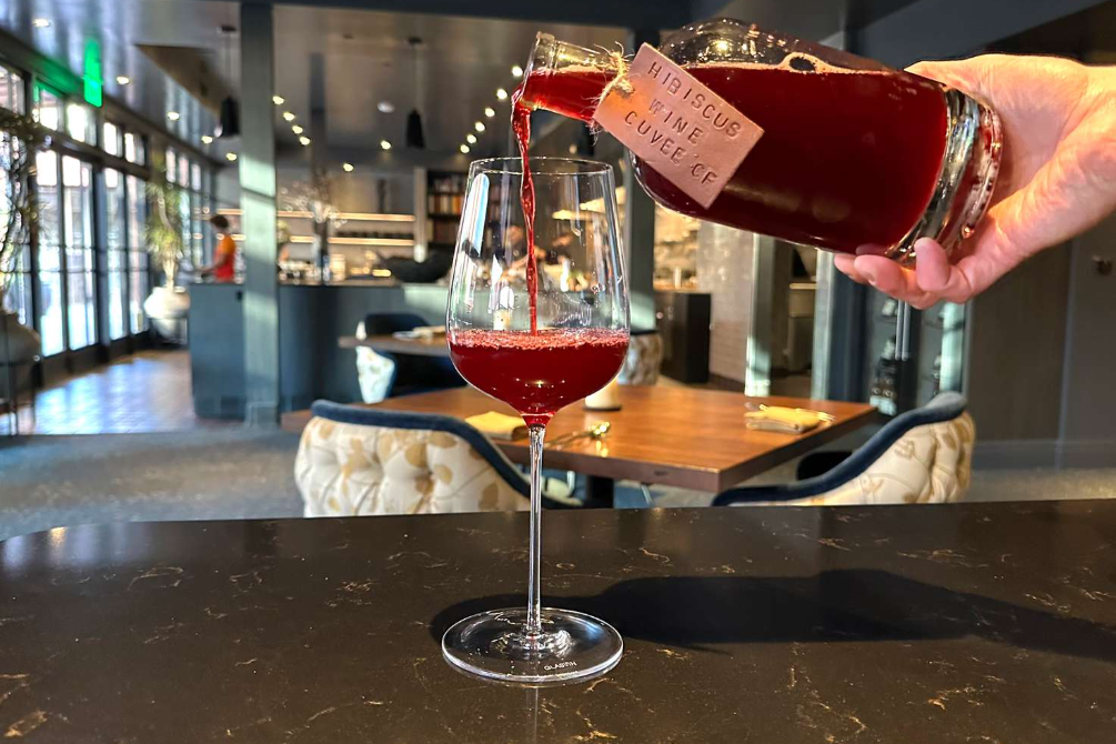 As Alcohol Sales Decline, Nonalcoholic Drink Menus Are Thriving at Restaurants